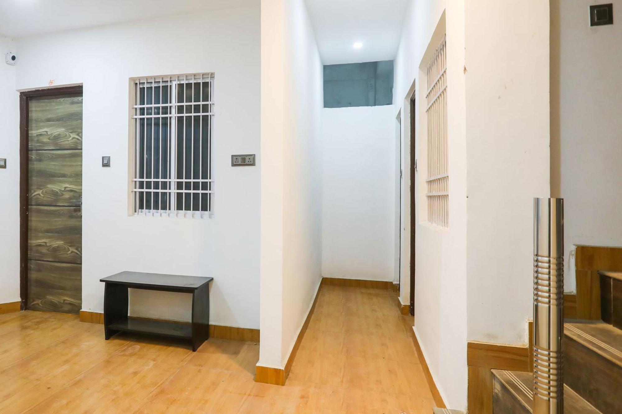 Hotel O Rmd Hotel Rāipur 外观 照片